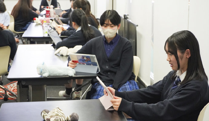 医療福祉ゼミは今年から2年生と3年生の合同で開かれている