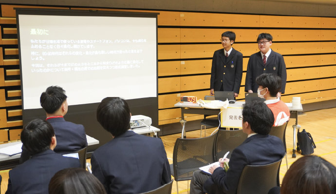 Ａ.ＨさんとＧ.Ｎさんの発表の様子